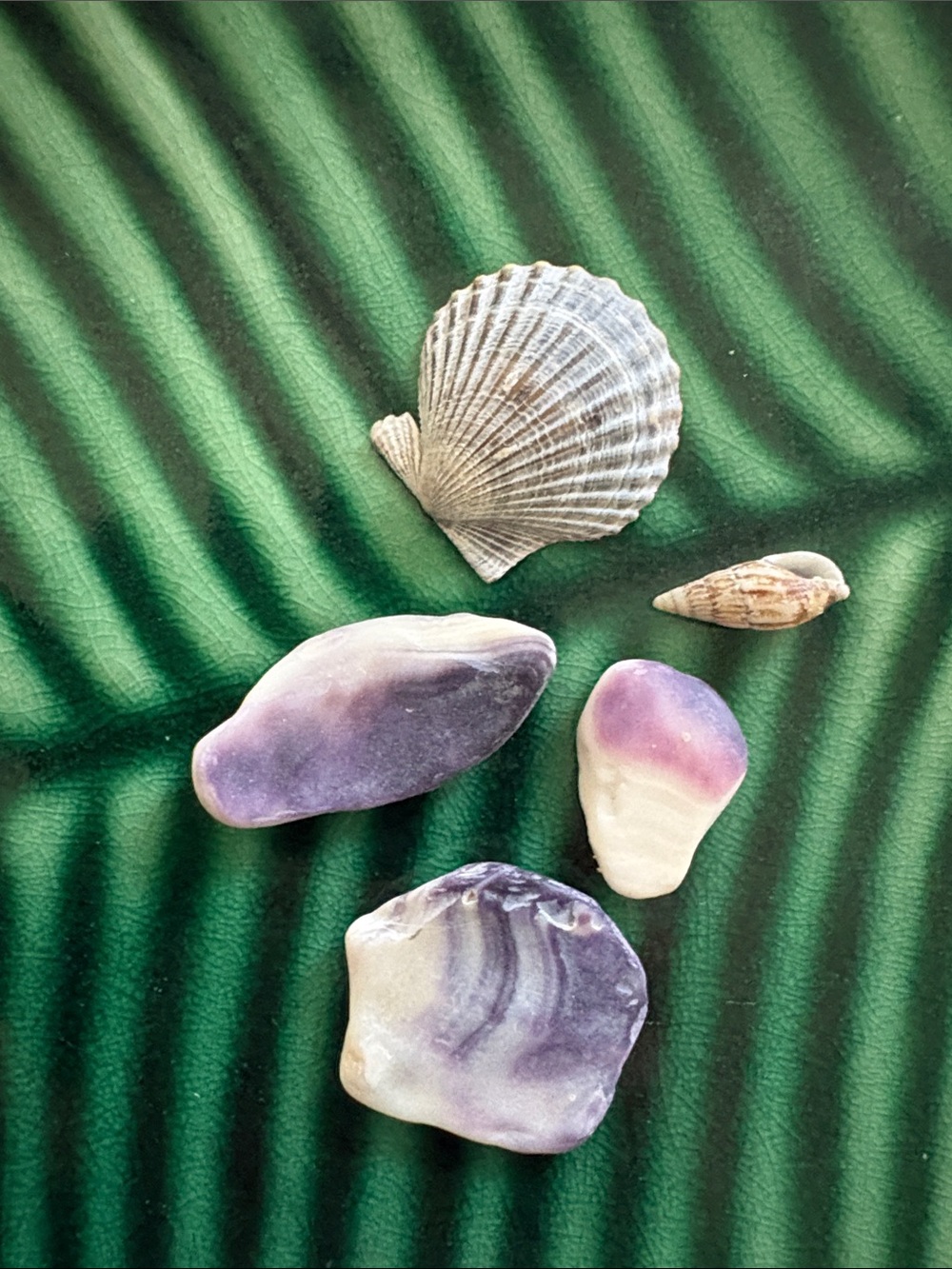 Assorted Sea Glass, Beach Stones & Shells - Picture 6 of 6
